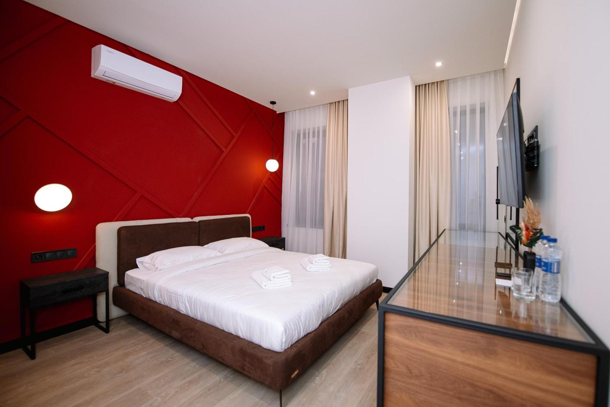 Select Hotel Lviv Eksteriør bilde