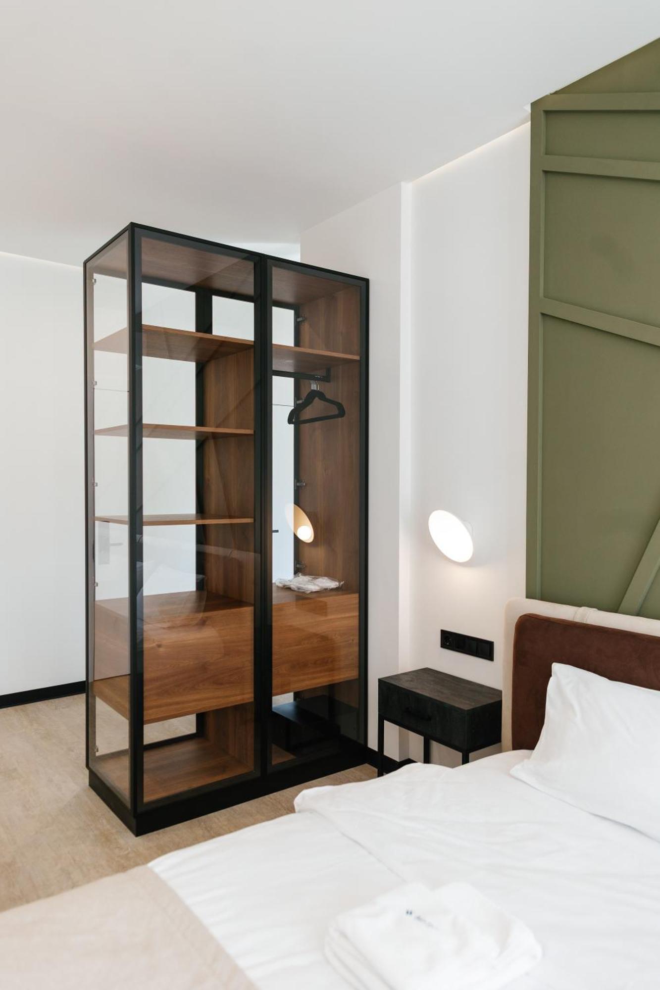 Select Hotel Lviv Eksteriør bilde